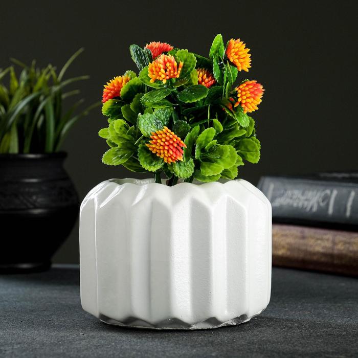 Фигурное кашпо "Грани" белое, 0,6 л / 12х9х12см
Фигурное кашпо "Грани" белое, 0,6 л / 12х9х12см