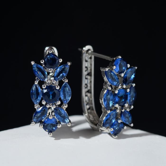 Серьги со стразами "Циркония" веточка, цвет синий в серебре
Серьги со стразами "Циркония" веточка, цвет синий в серебре