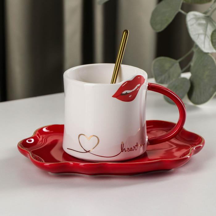 Чайная пара с ложкой «Губки», чашка 250 мл, блюдце 17,5×14 см, цвет бело-красный
Чайная пара с ложкой «Губки», чашка 250 мл, блюдце 17,5×14 см, цвет бело-красный