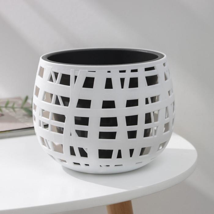 Кашпо со вставкой «ХАОС», 1,5 л, d=17,5 см, h=14 см, цвет белый
Кашпо со вставкой «ХАОС», 1,5 л, d=17,5 см, h=14 см, цвет белый