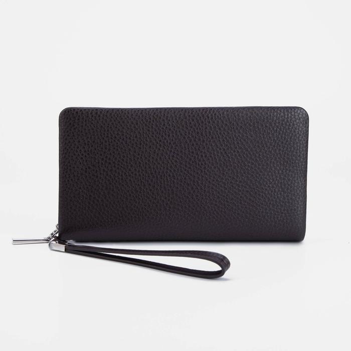 Клатч, отдел на молнии, ремешок на запястье, цвет коричневый
Клатч, отдел на молнии, ремешок на запястье, цвет коричневый