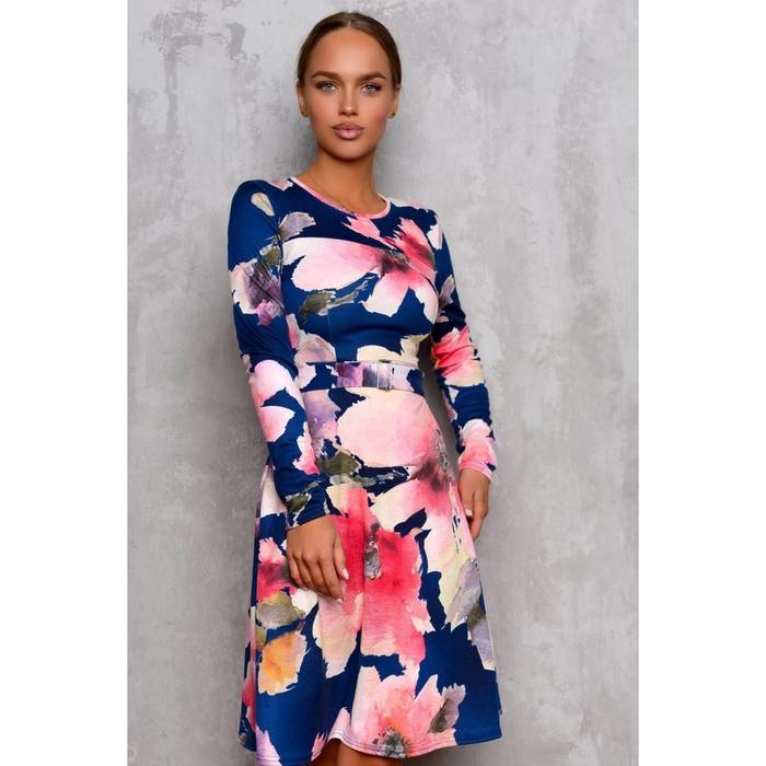 Платье женское, размер 46
Платье женское, размер 46