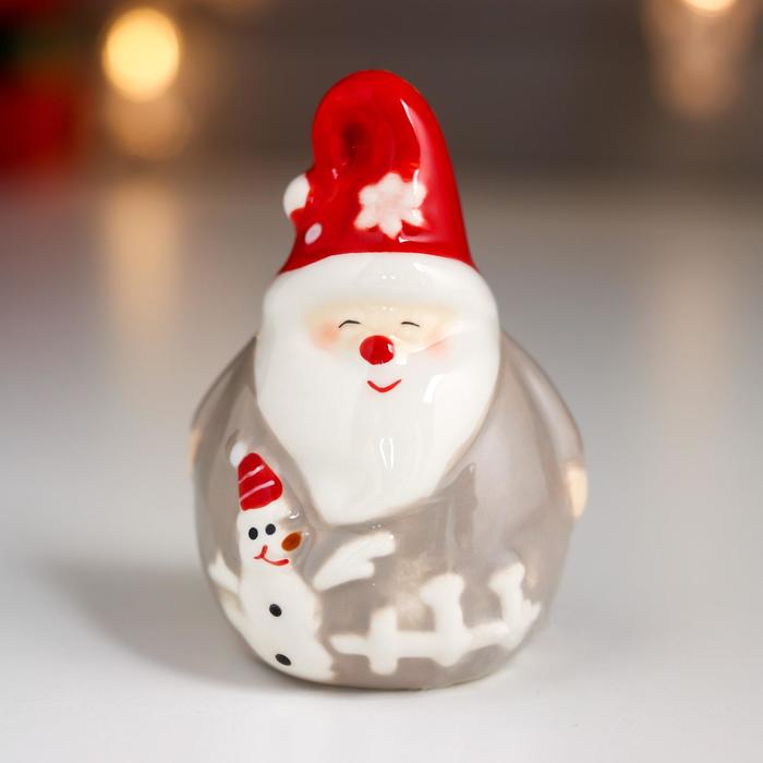 Сувенир керамика "Дедушка Мороз красный нос, снеговичок на кафтане" 6,6х4х4,6 см
Сувенир керамика "Дедушка Мороз красный нос, снеговичок на кафтане" 6,6х4х4,6 см