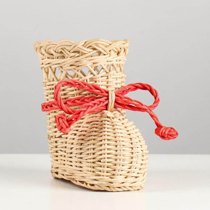 Сувенир "Ботинок", 7х13х13 х, ротанг
Сувенир "Ботинок", 7х13х13 х, ротанг