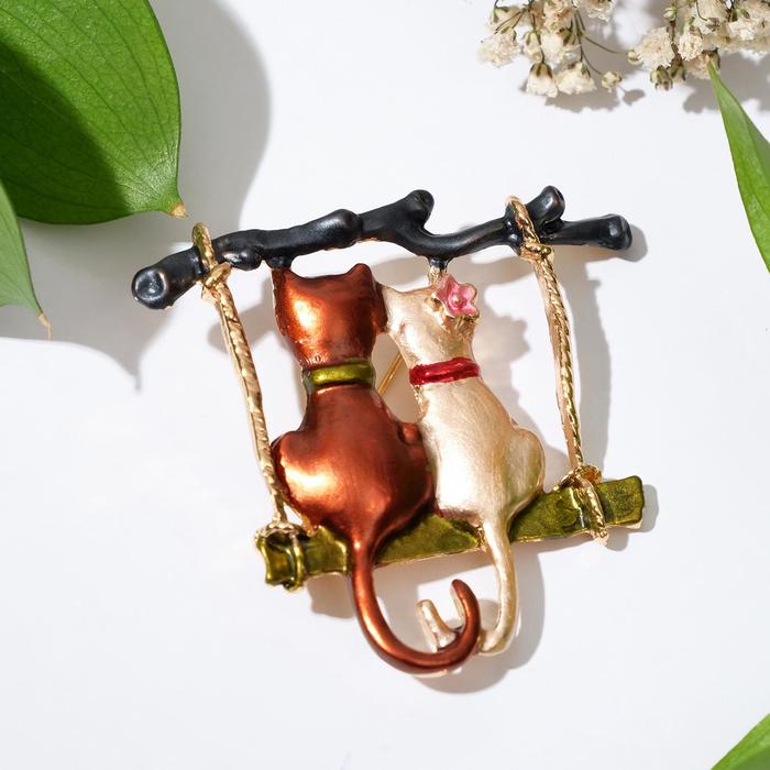 Брошь "Котики" на качели, цветная в золоте
Брошь "Котики" на качели, цветная в золоте
