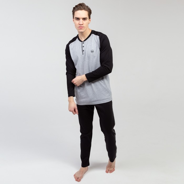 Комплект (джемпер,брюки) мужской, цвет черный/серый, размер 52
Комплект (джемпер,брюки) мужской, цвет черный/серый, размер 52