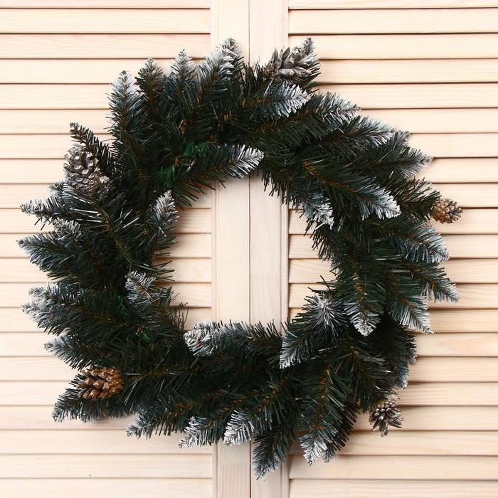 Венок "Интерьерный" белоснежный (шишки серебро) 45 см
Венок "Интерьерный" белоснежный (шишки серебро) 45 см