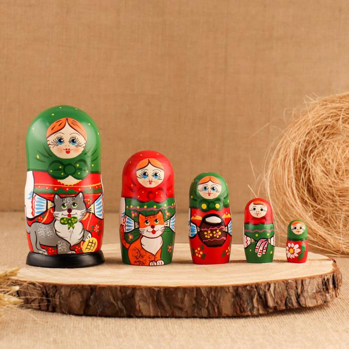 Матрешка "Сударушка с котом", 5-ти кукольная, 15 см
Матрешка "Сударушка с котом", 5-ти кукольная, 15 см