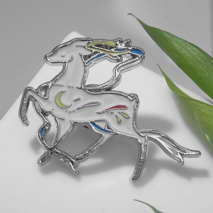 Значок "Грациозная лань", цвет белый в серебре
Значок "Грациозная лань", цвет белый в серебре