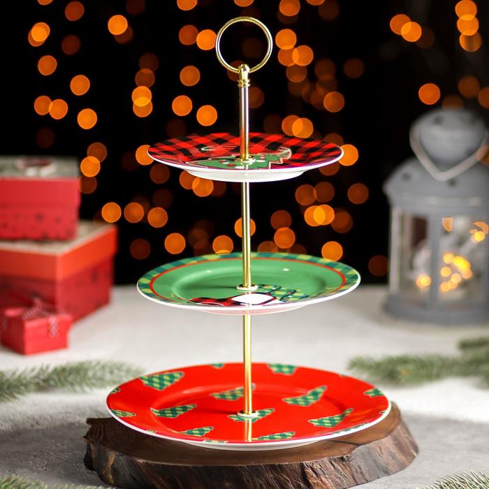 Блюдо 3-х ярусное Magistro «Новый год. Пряничный домик», d=15/18/23 см
Блюдо 3-х ярусное Magistro «Новый год. Пряничный домик», d=15/18/23 см