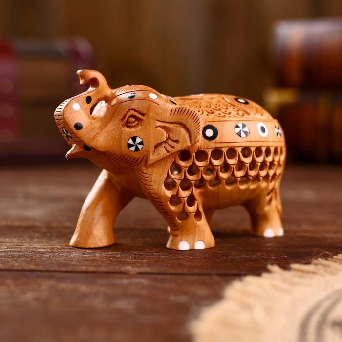 Сувенир дерево "Слон резной светлый" 7,5х11х7 см
Сувенир дерево "Слон резной светлый" 7,5х11х7 см