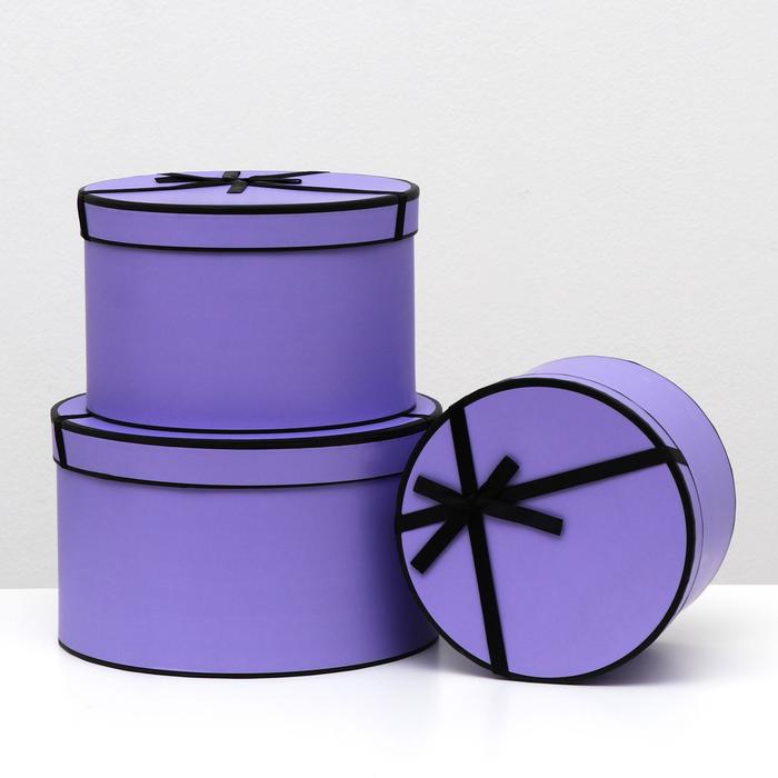 Набор круглых коробок 3 в 1, фиолетовый, 25.5 x 15 - 19 x 13.5 см
Набор круглых коробок 3 в 1, фиолетовый, 25.5 x 15 - 19 x 13.5 см