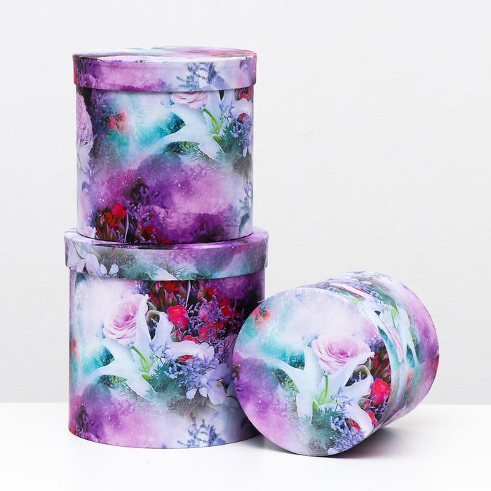 Набор круглых коробок 3 в 1 "Цветочная акварель", 19,5 x 19 - 15,5 x 15 см
Набор круглых коробок 3 в 1 "Цветочная акварель", 19,5 x 19 - 15,5 x 15 см