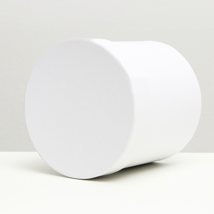 Коробка круглая, белая, 14 x 13 см
Коробка круглая, белая, 14 x 13 см