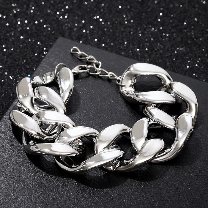 Браслет металл "Цепь" широкие звенья, цвет серебро, L=18,5 см 
Браслет металл "Цепь" широкие звенья, цвет серебро, L=18,5 см