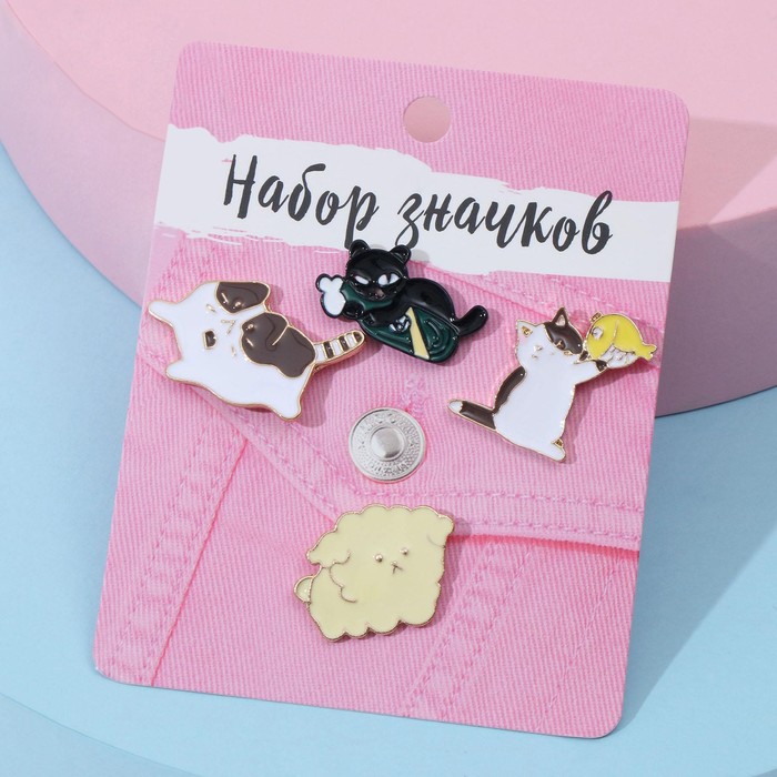Набор значков (4шт) "Котики и щенок", форма МИКС, цветной в золоте 
Набор значков (4шт) "Котики и щенок", форма МИКС, цветной в золоте