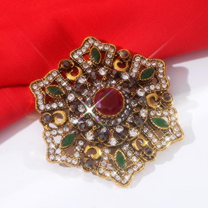 Брошь "Императрица" многоугольник, цвет бордово-зелёный в золоте
Брошь "Императрица" многоугольник, цвет бордово-зелёный в золоте