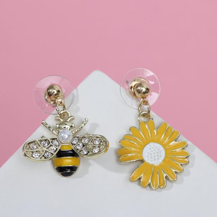 Серьги эмаль "Пчёлка и цветок" лето, цвет жёлто-белый в золоте
Серьги эмаль "Пчёлка и цветок" лето, цвет жёлто-белый в золоте