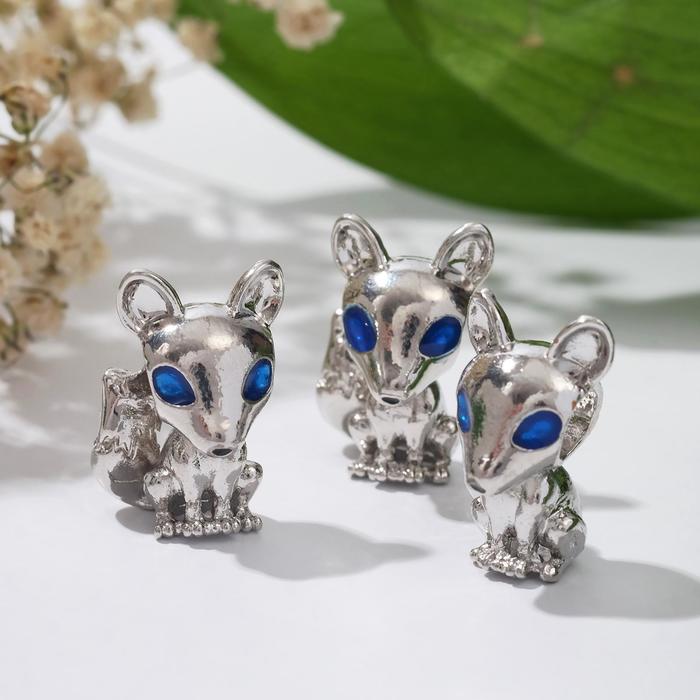 Талисман "Лиса", цвет синий в серебре 
Талисман "Лиса", цвет синий в серебре