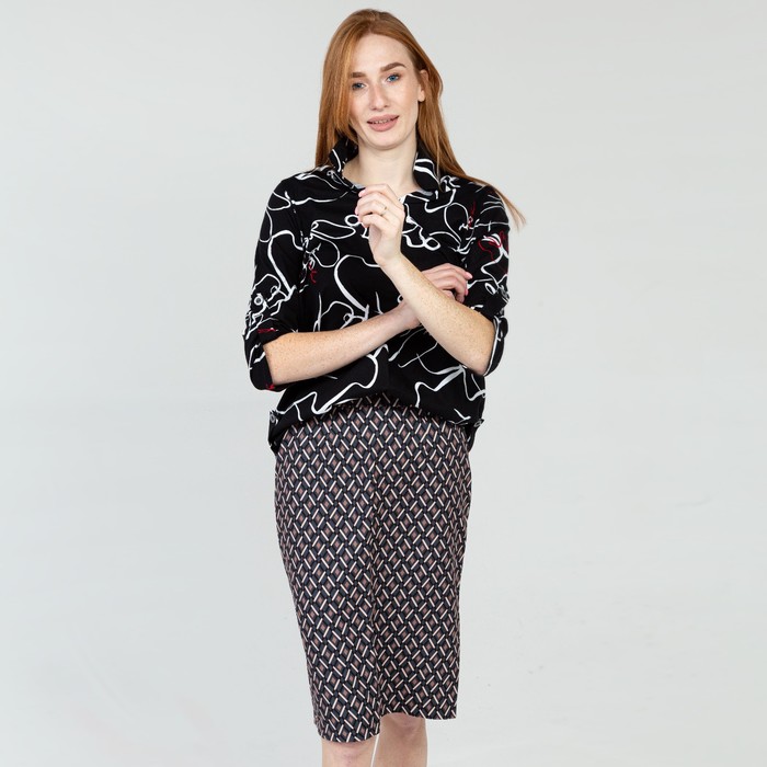 Рубашка женская, цвет чёрный, размер 52
Рубашка женская, цвет чёрный, размер 52