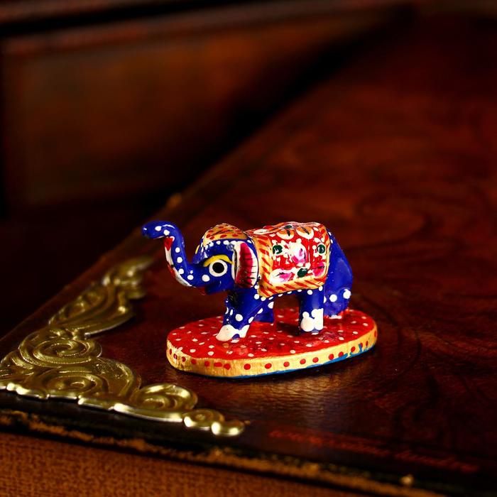 Сувенир "Слон на подставке" алюминий 5,5х3х3 см
Сувенир "Слон на подставке" алюминий 5,5х3х3 см