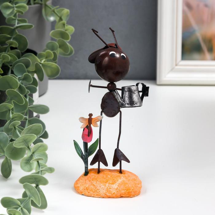 Сувенир металл "Муравей поливает цветочек" 15х4х6 см
Сувенир металл "Муравей поливает цветочек" 15х4х6 см