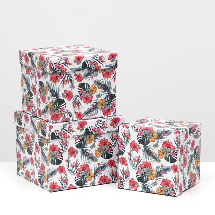 Набор коробок 3 в 1, "Букет", 20.5 x 20.5 x 16.5 - 15.5 x 15.5 x 14.5 см
Набор коробок 3 в 1, "Букет", 20.5 x 20.5 x 16.5 - 15.5 x 15.5 x 14.5 см