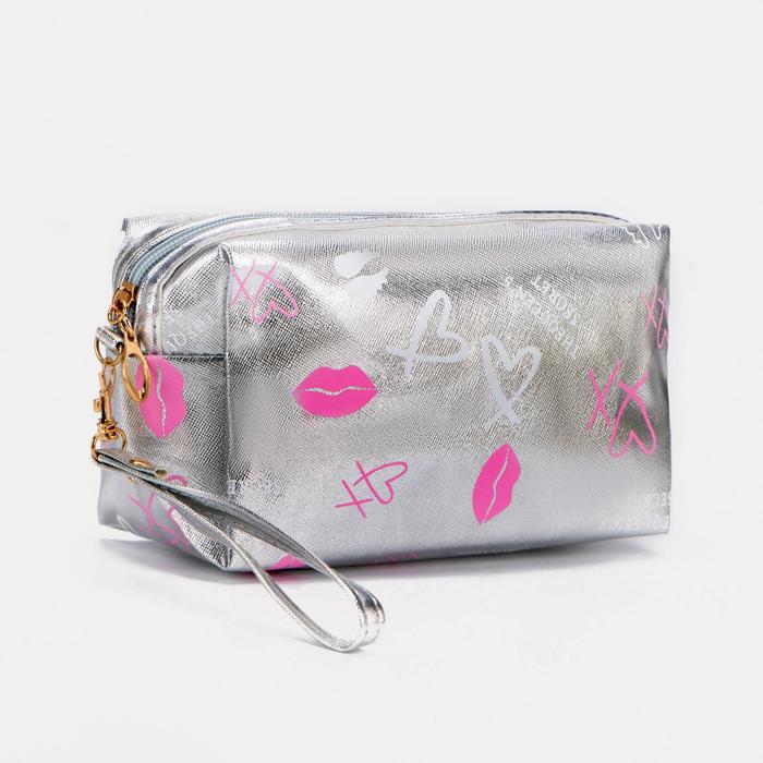 Косметичка на молнии, с ручкой, цвет серебристый
Косметичка на молнии, с ручкой, цвет серебристый