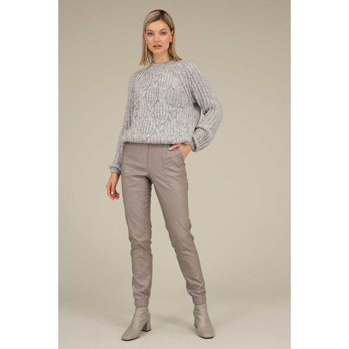 Брюки женские, размер 50
Брюки женские, размер 50