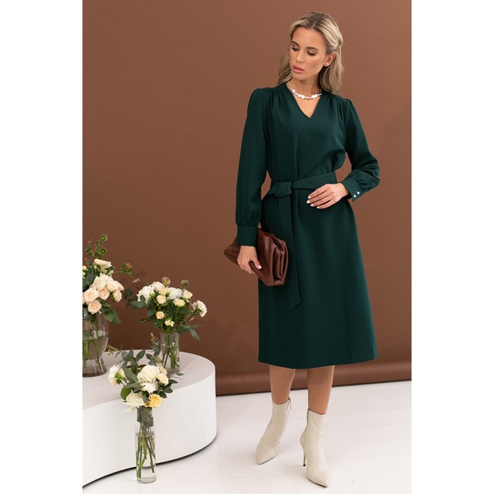 Платье женское, размер 44
Платье женское, размер 44