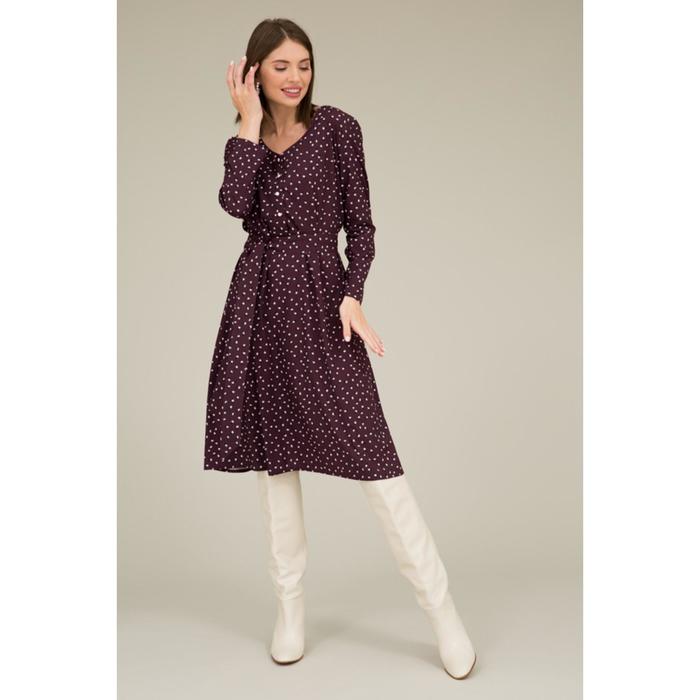 Платье женское, размер 48
Платье женское, размер 48