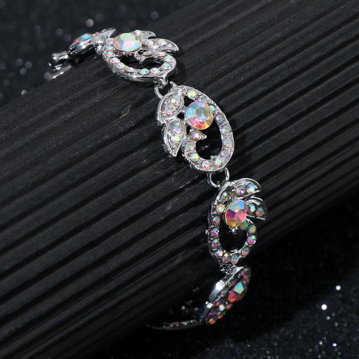 Браслет со стразами "Цветущая ветвь" лепестки, цвет бензиновый в серебре 
Браслет со стразами "Цветущая ветвь" лепестки, цвет бензиновый в серебре