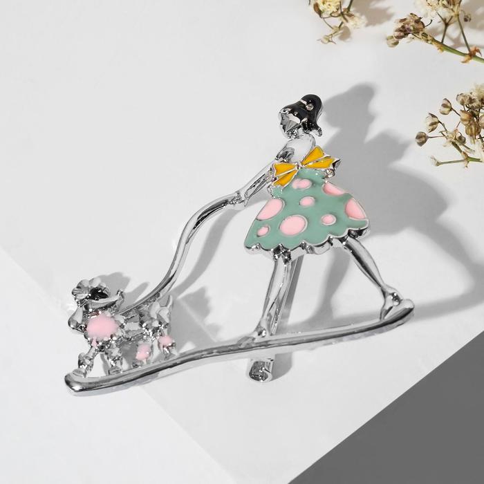 Брошь "Дама с собачкой", цвет розовый в серебре 
Брошь "Дама с собачкой", цвет розовый в серебре