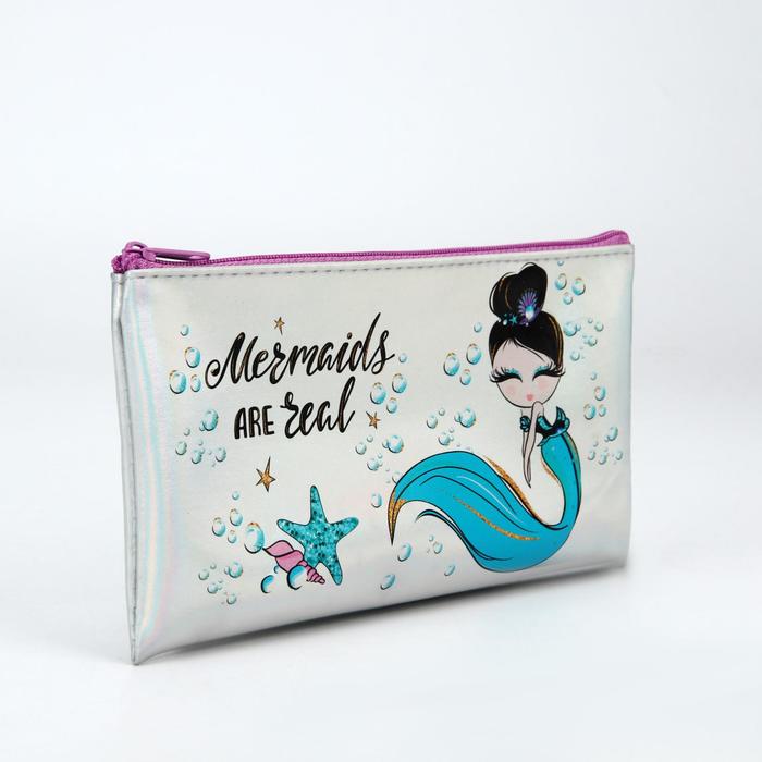 Косметичка на молнии, цвет серебристый 
Косметичка на молнии, цвет серебристый