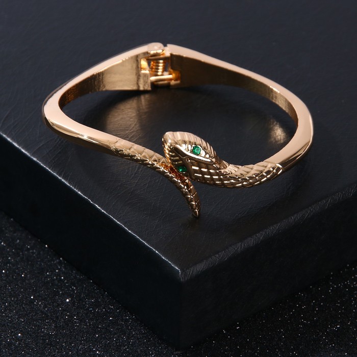 Браслет со стразами "Каркас" змейка, цвет изумрудный в золоте
Браслет со стразами "Каркас" змейка, цвет изумрудный в золоте