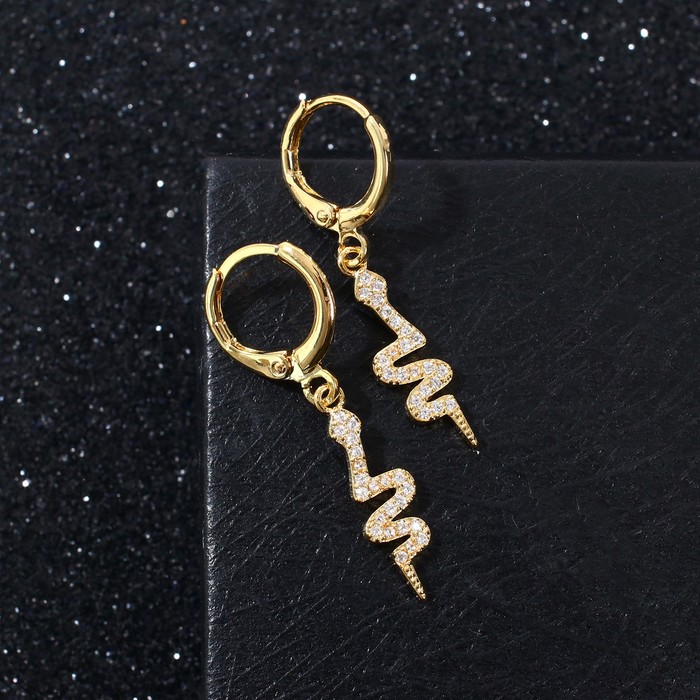 Серьги со стразами "Змея" маленькая, цвет белый в золоте
Серьги со стразами "Змея" маленькая, цвет белый в золоте