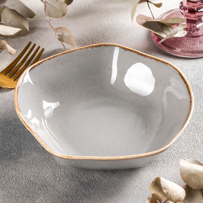 Салатник с волнообразным краем Dark Grey, 400 мл, d=16 см, тёмно-серый 
Салатник с волнообразным краем Dark Grey, 400 мл, d=16 см, тёмно-серый