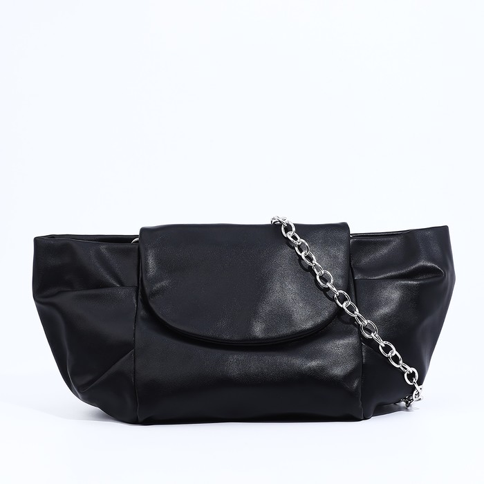 Сумка-мессенджер на магните, цвет чёрный
Сумка-мессенджер на магните, цвет чёрный