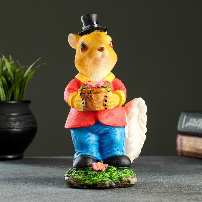 Копилка "Мистер Белка" 21х10х9см
Копилка "Мистер Белка" 21х10х9см