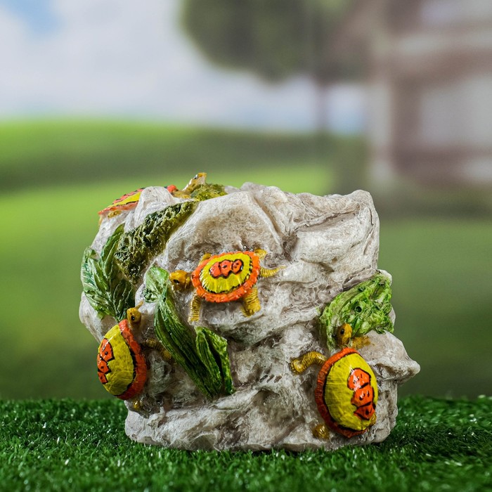 Фигурное кашпо "Морские черепахи на камне" 14х12х9см
Фигурное кашпо "Морские черепахи на камне" 14х12х9см