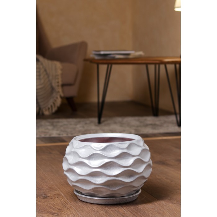 Цветочный горшок "Волна", антика, светло-серебристый, 31х31х21 см, 10л
Цветочный горшок "Волна", антика, светло-серебристый, 31х31х21 см, 10л