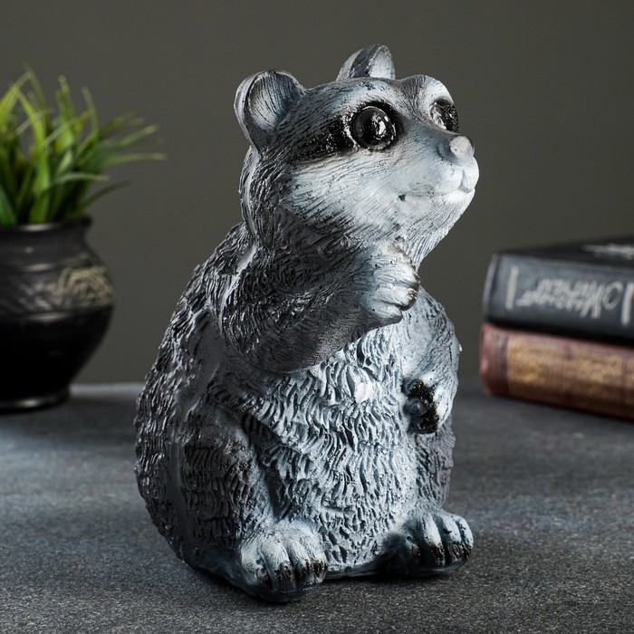 Копилка "Енот крошка" 12х15х17см
Копилка "Енот крошка" 12х15х17см