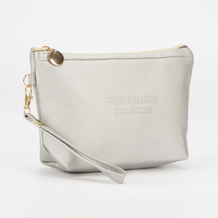 Косметичка на молнии, с ручкой, цвет серебристый
Косметичка на молнии, с ручкой, цвет серебристый