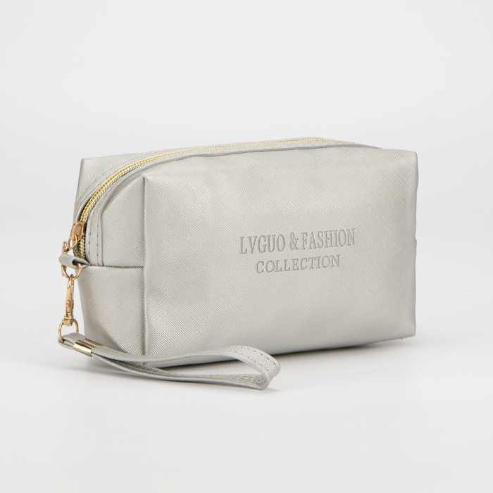 Косметичка на молнии, с ручкой, цвет серебристый
Косметичка на молнии, с ручкой, цвет серебристый