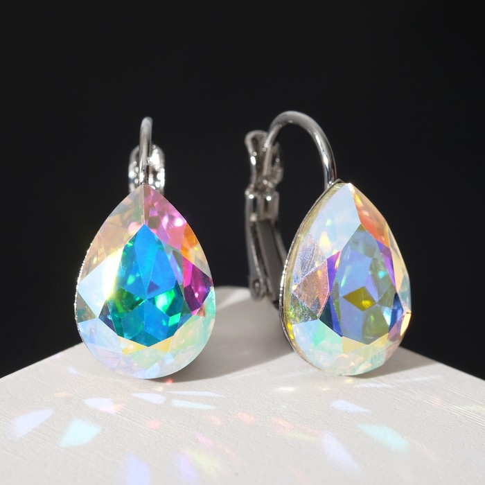 Серьги со стразами "Кристаллик" капля, цвет радужный в серебре 
Серьги со стразами "Кристаллик" капля, цвет радужный в серебре