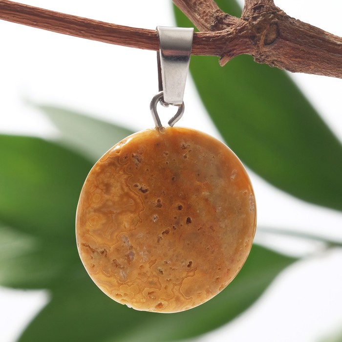 Подвеска круг d=1,7см "Яшма песочная" пористый камень
Подвеска круг d=1,7см "Яшма песочная" пористый камень