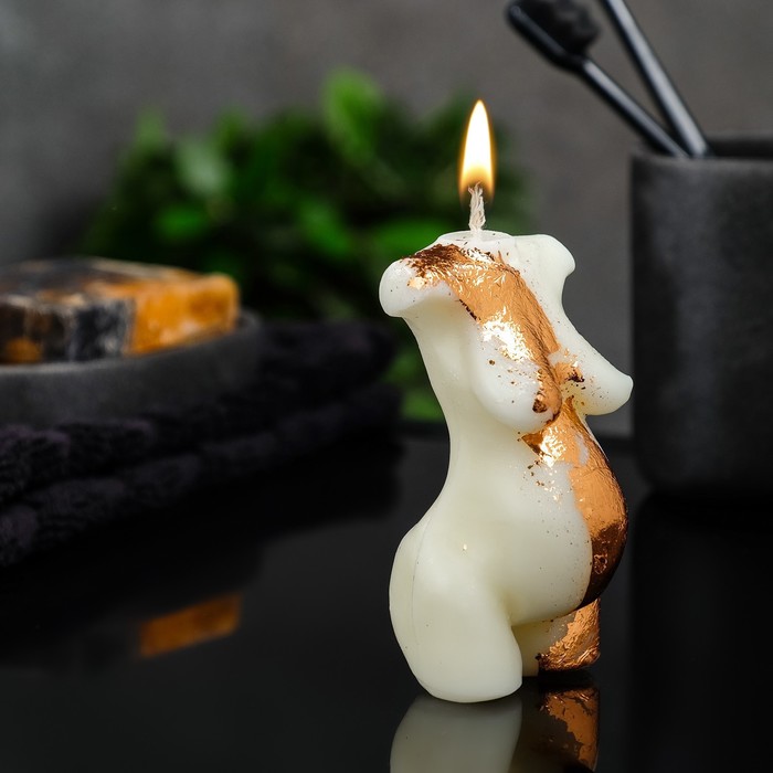 Фигурная свеча "Умиротворение" молочная с поталью, 9см
Фигурная свеча "Умиротворение" молочная с поталью, 9см