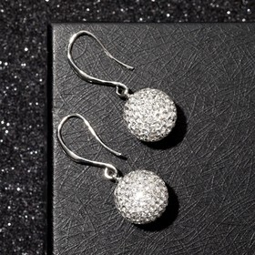 Серьги со стразами "Шар" шамбала, бусина 17, цвет белый в серебре
Серьги со стразами "Шар" шамбала, бусина 17, цвет белый в серебре