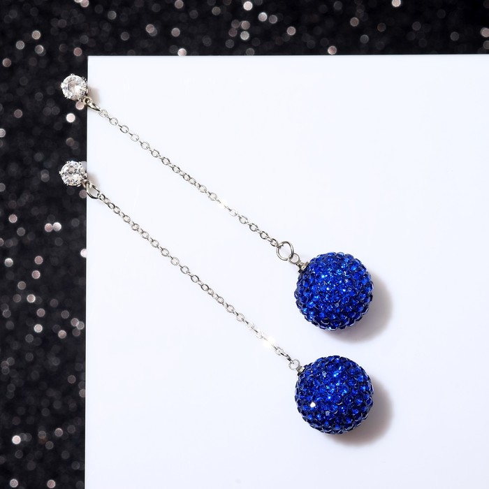 Серьги со стразами "Шар" шамбала, на цепочке, цвет синий в серебре
Серьги со стразами "Шар" шамбала, на цепочке, цвет синий в серебре