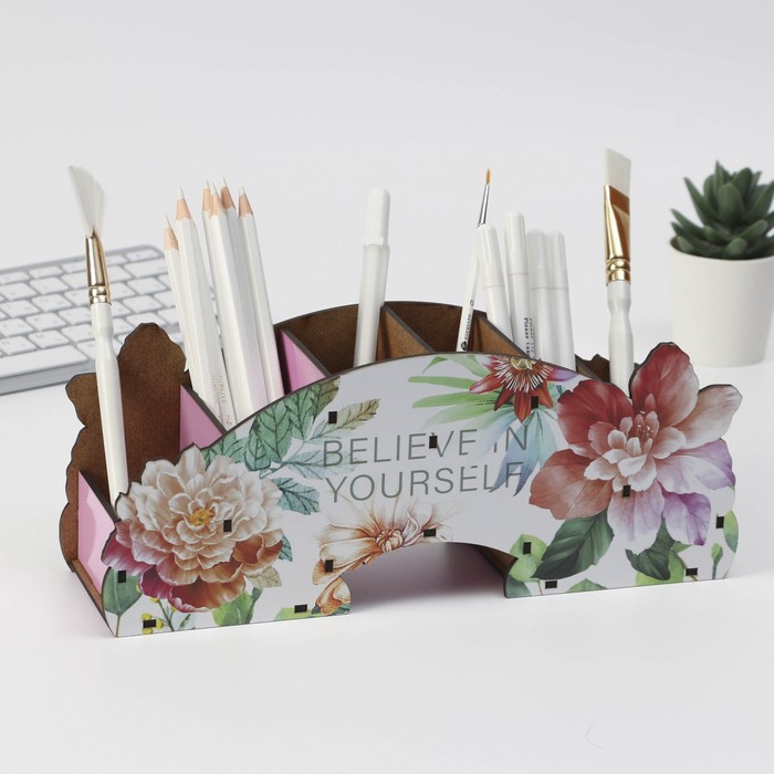 Органайзер настольный "Цветы" 275х110х74 мм 
Органайзер настольный "Цветы" 275х110х74 мм